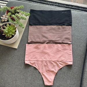 NWT PINK Victoria's Secret Seamless Underwear Set